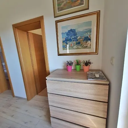 Latin Apartment Jezera